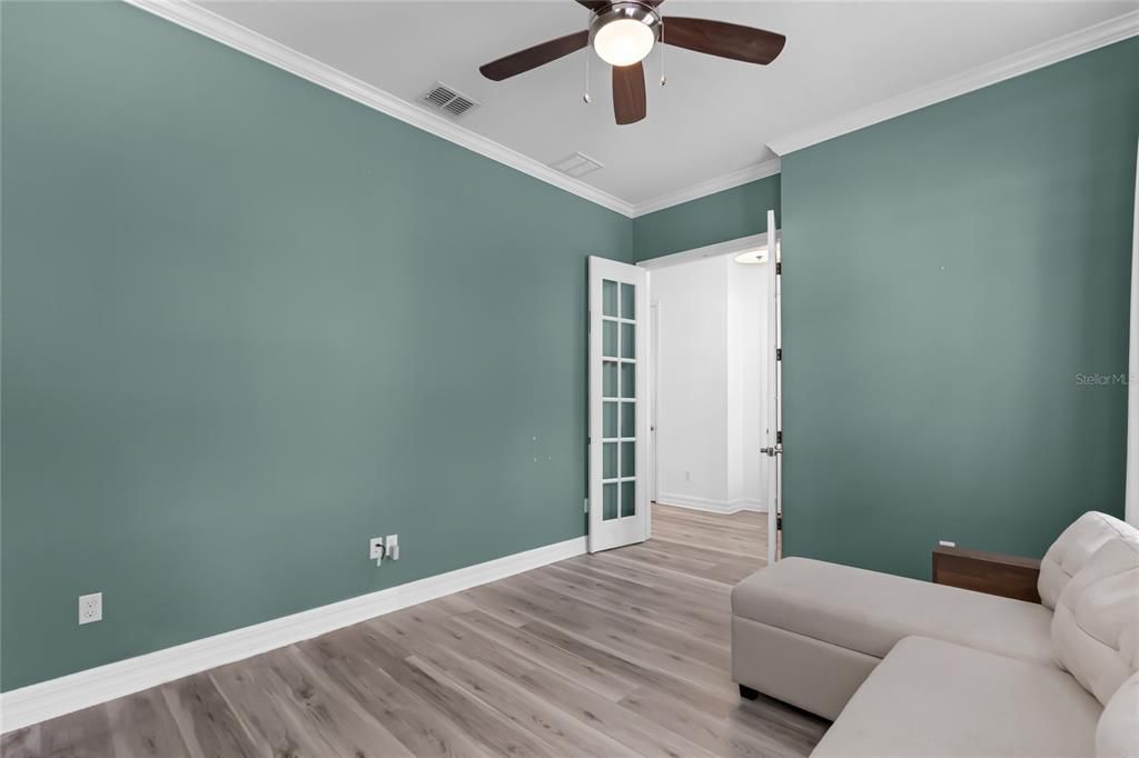 Под контрактом: $675,000 (3 спален, 2 ванн, 2149 Квадратных фут)