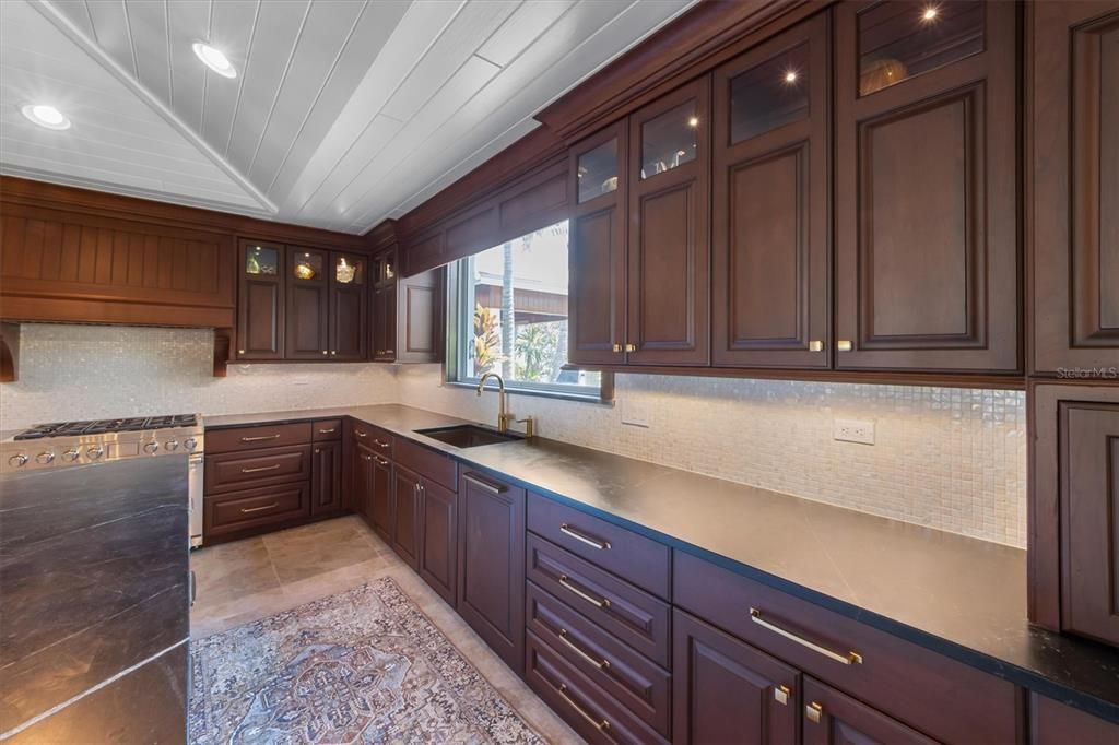 For Sale: $4,249,000 (4 beds, 4 baths, 3464 Square Feet)