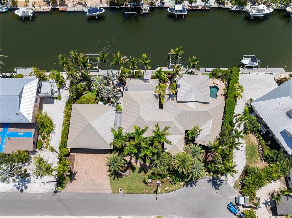 For Sale: $4,249,000 (4 beds, 4 baths, 3464 Square Feet)