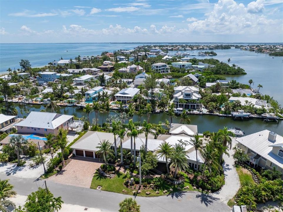 For Sale: $4,249,000 (4 beds, 4 baths, 3464 Square Feet)