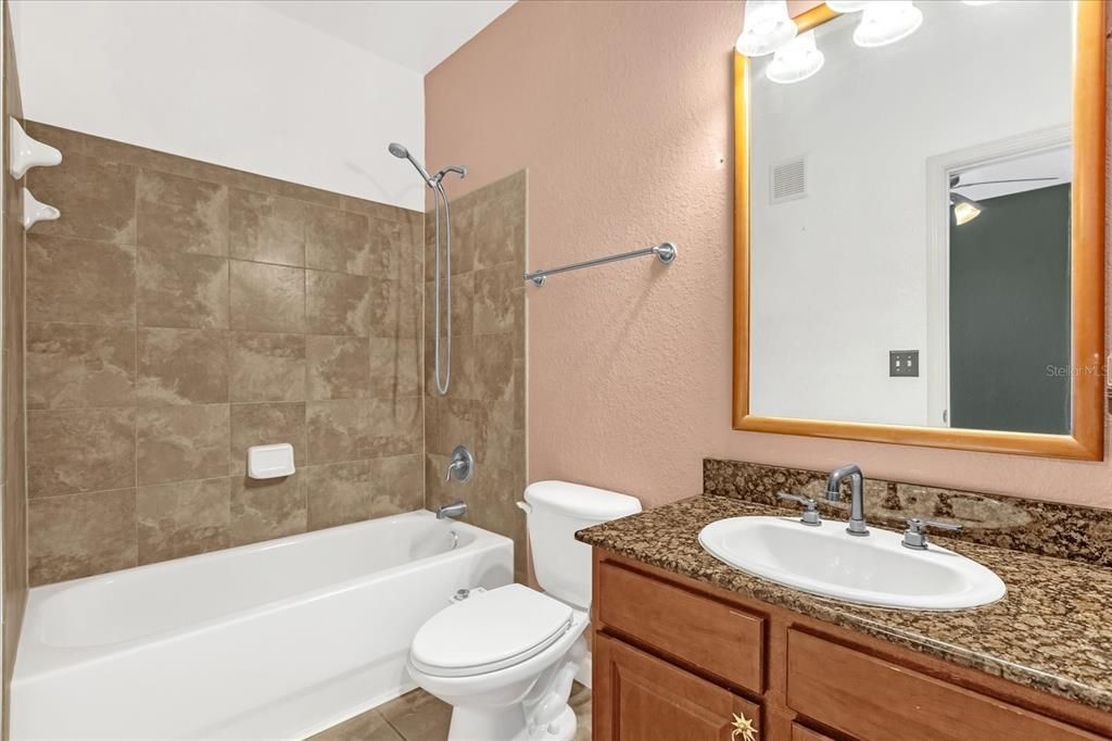 Active With Contract: $149,900 (3 beds, 3 baths, 1217 Square Feet)