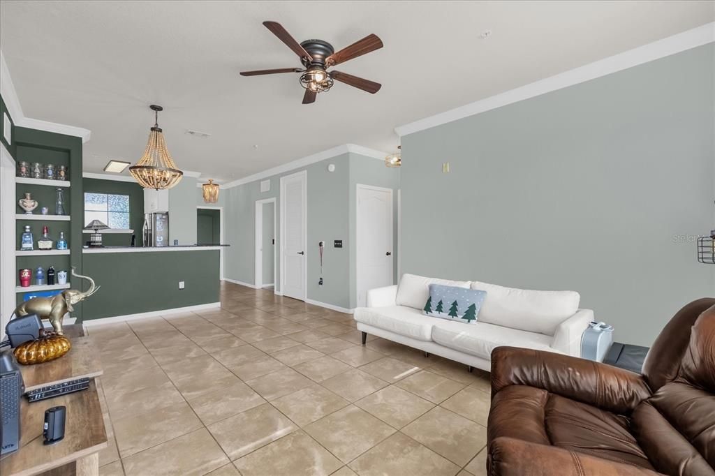 Active With Contract: $149,900 (3 beds, 3 baths, 1217 Square Feet)