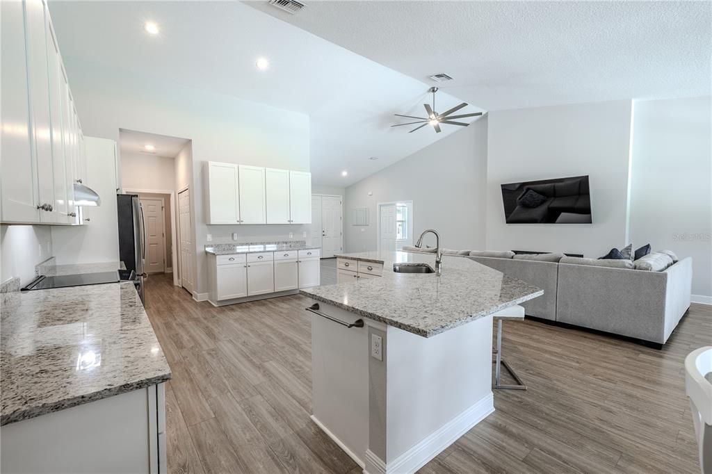 For Sale: $899,000 (4 beds, 3 baths, 3042 Square Feet)