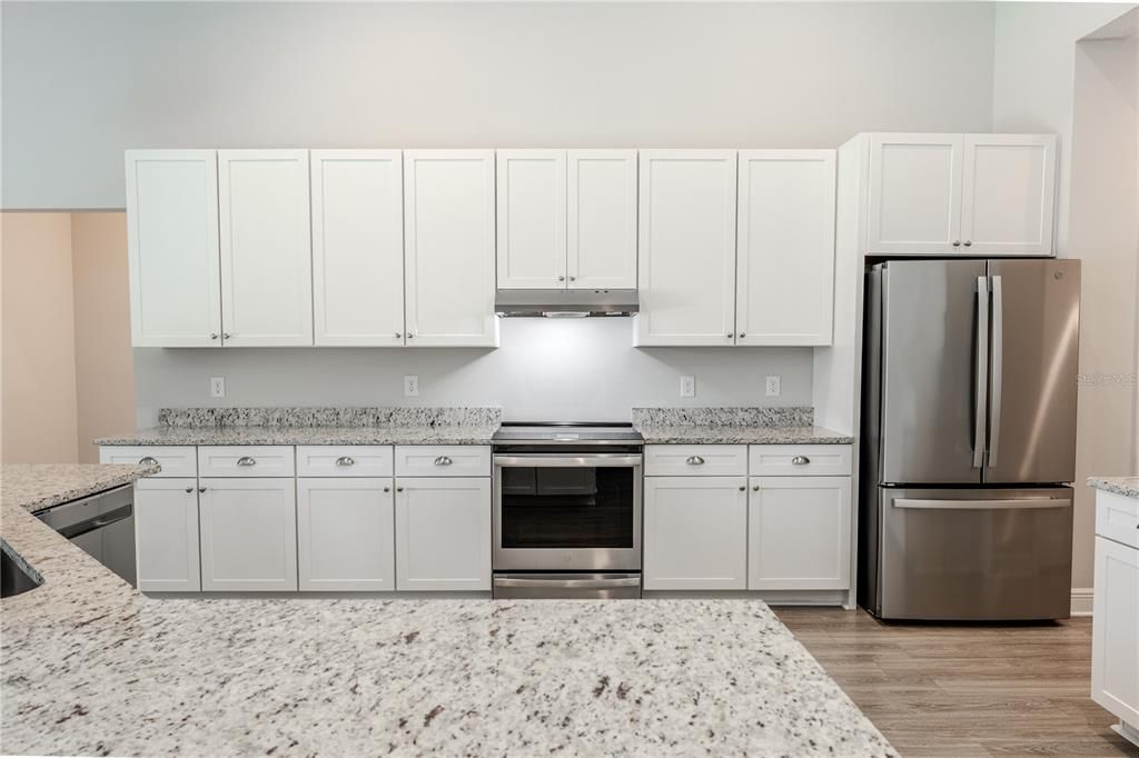 For Sale: $899,000 (4 beds, 3 baths, 3042 Square Feet)