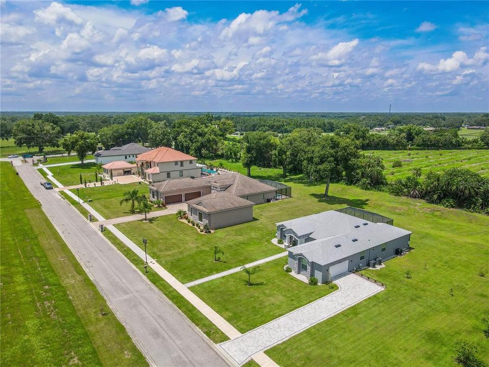 For Sale: $899,000 (4 beds, 3 baths, 3042 Square Feet)