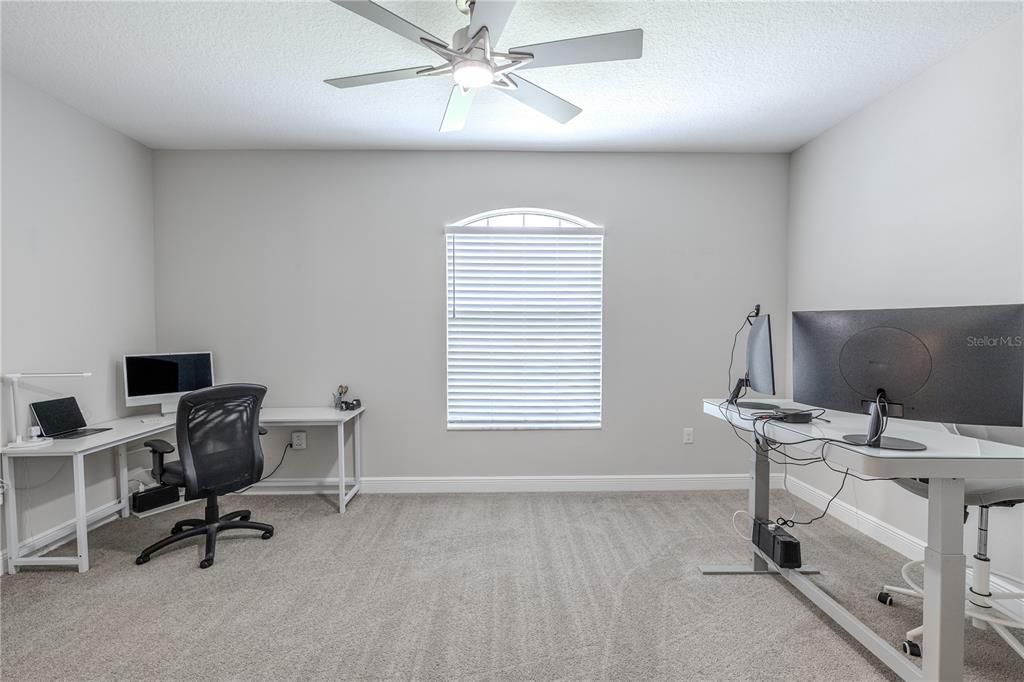 For Sale: $899,000 (4 beds, 3 baths, 3042 Square Feet)