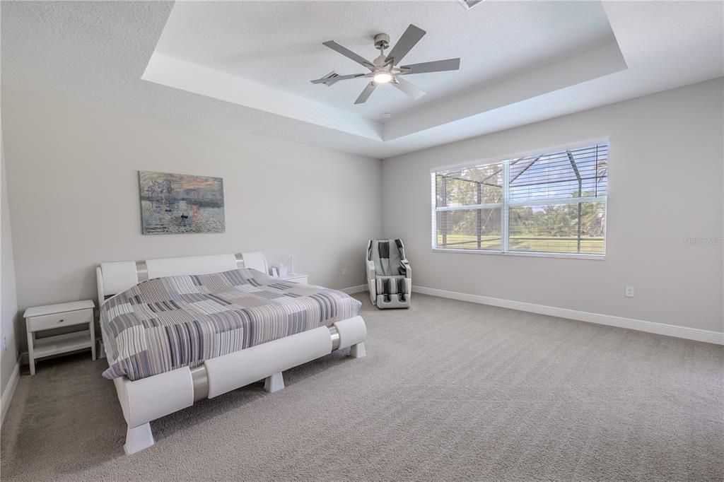 For Sale: $899,000 (4 beds, 3 baths, 3042 Square Feet)