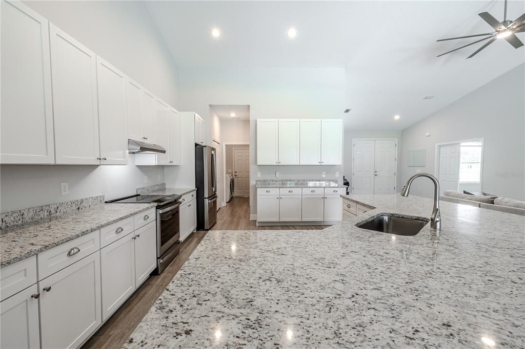 For Sale: $899,000 (4 beds, 3 baths, 3042 Square Feet)