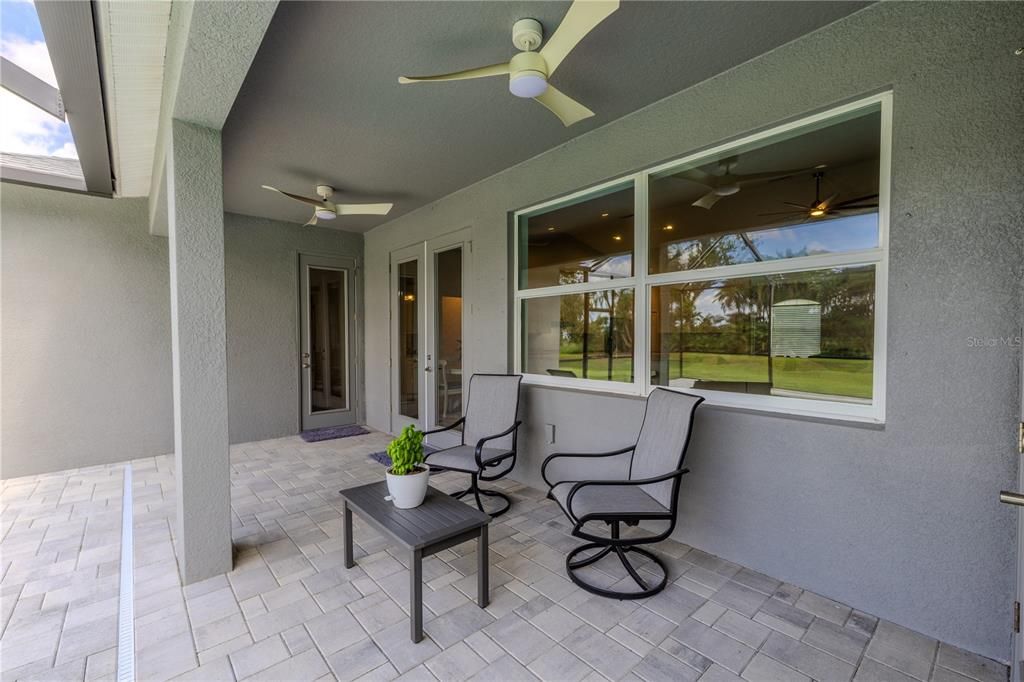 For Sale: $899,000 (4 beds, 3 baths, 3042 Square Feet)