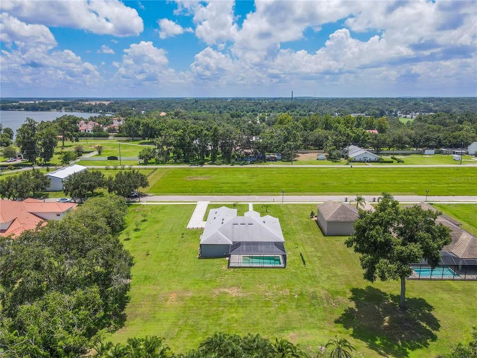 For Sale: $899,000 (4 beds, 3 baths, 3042 Square Feet)