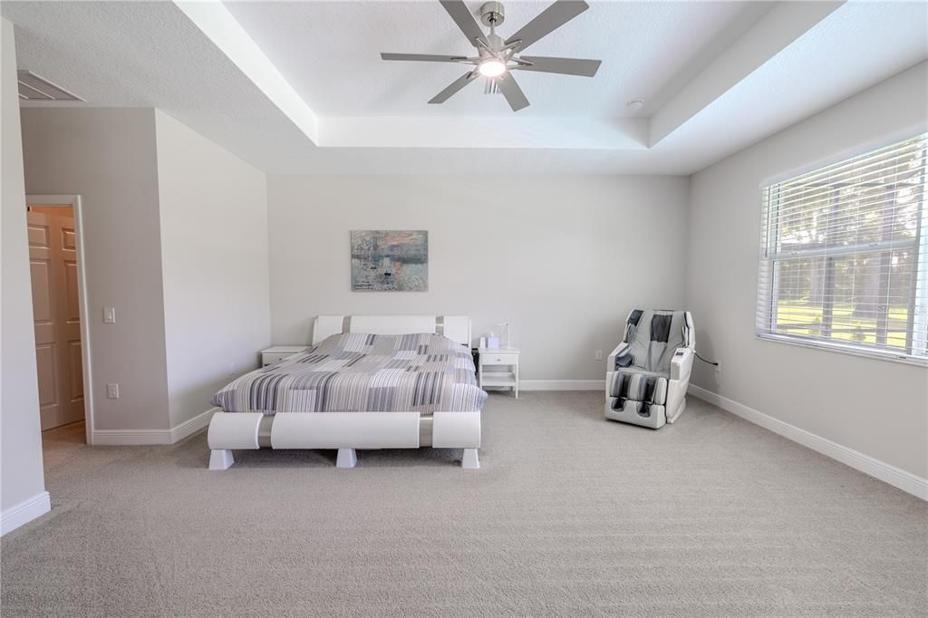 For Sale: $899,000 (4 beds, 3 baths, 3042 Square Feet)