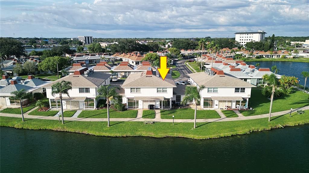 For Sale: $199,500 (2 beds, 1 baths, 842 Square Feet)