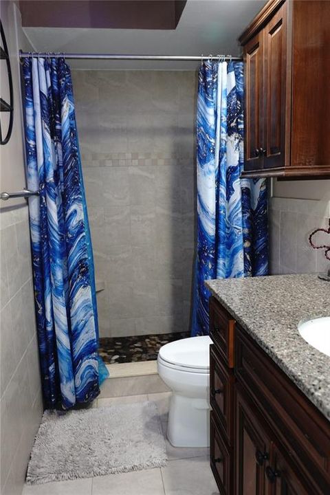 For Sale: $199,500 (2 beds, 1 baths, 842 Square Feet)