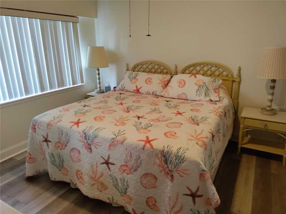 Под контрактом: $3,800 (2 спален, 2 ванн, 1118 Квадратных фут)