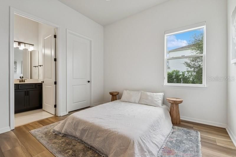 For Sale: $799,000 (4 beds, 3 baths, 2946 Square Feet)