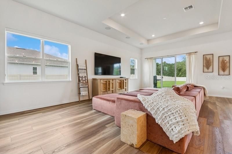 For Sale: $799,000 (4 beds, 3 baths, 2946 Square Feet)