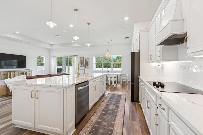 For Sale: $799,000 (4 beds, 3 baths, 2946 Square Feet)