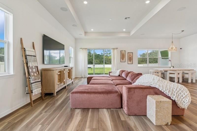 For Sale: $799,000 (4 beds, 3 baths, 2946 Square Feet)