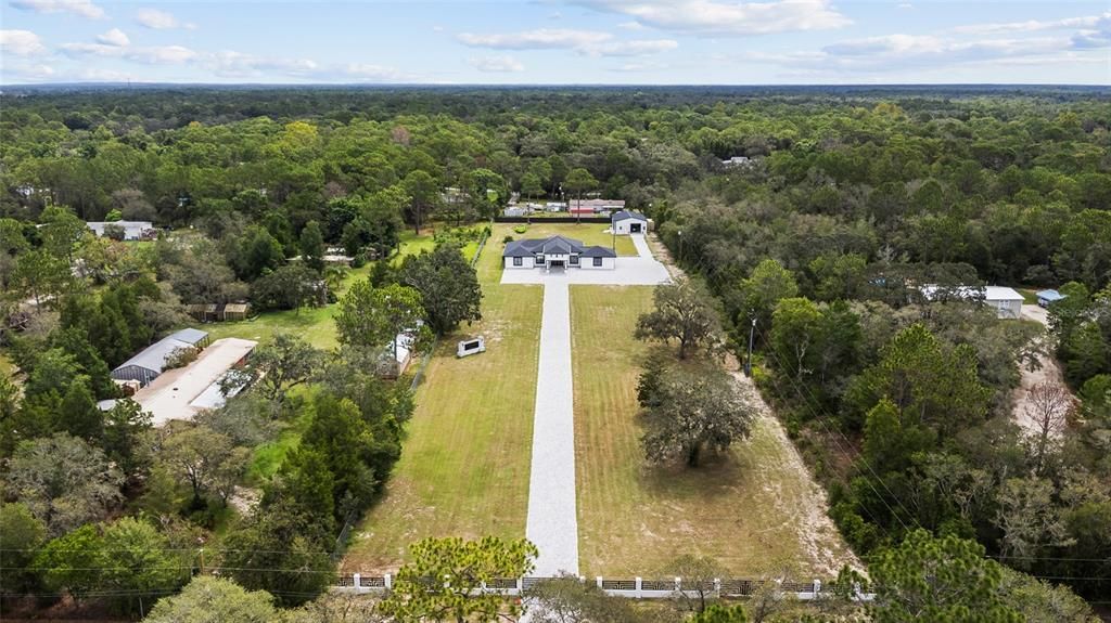 En Venta: $999,000 (3 camas, 2 baños, 2704 Pies cuadrados)