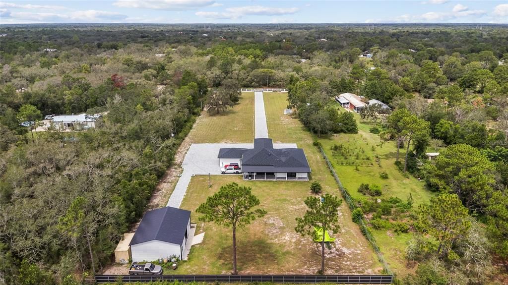 En Venta: $999,000 (3 camas, 2 baños, 2704 Pies cuadrados)