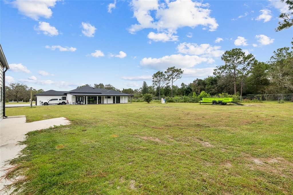 En Venta: $999,000 (3 camas, 2 baños, 2704 Pies cuadrados)