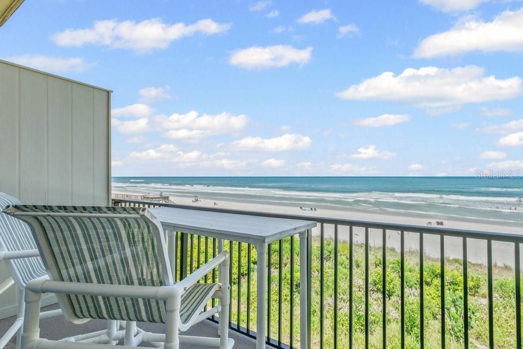 На продажу: $689,000 (2 спален, 2 ванн, 1064 Квадратных фут)