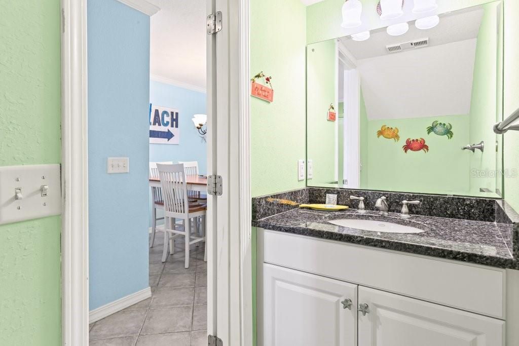 На продажу: $689,000 (2 спален, 2 ванн, 1064 Квадратных фут)