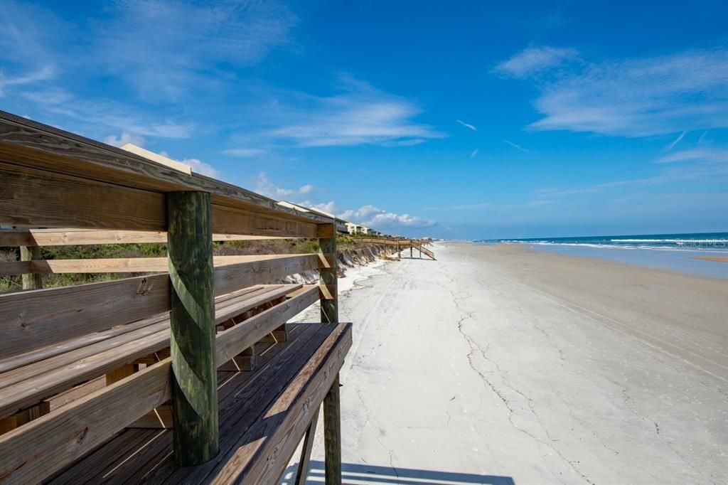 На продажу: $689,000 (2 спален, 2 ванн, 1064 Квадратных фут)