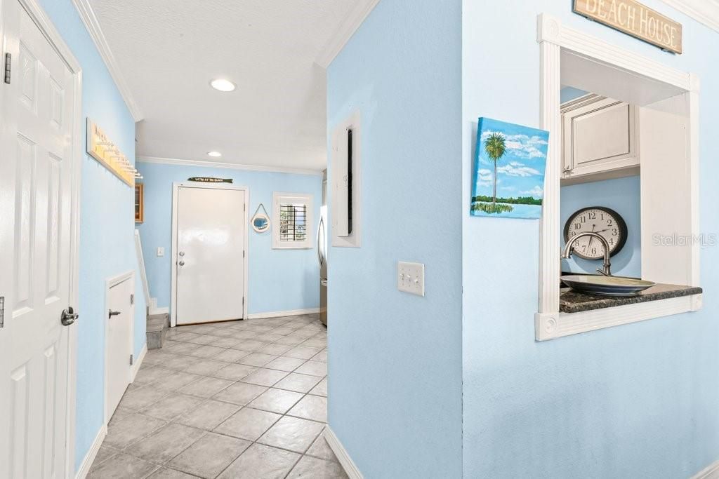 На продажу: $689,000 (2 спален, 2 ванн, 1064 Квадратных фут)