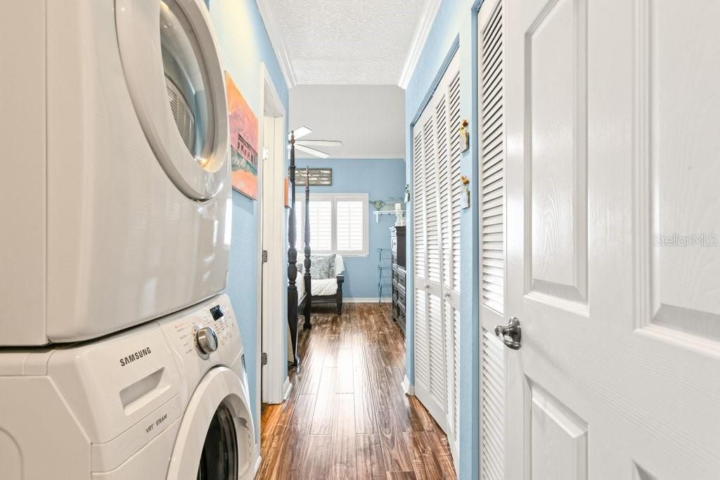 На продажу: $689,000 (2 спален, 2 ванн, 1064 Квадратных фут)