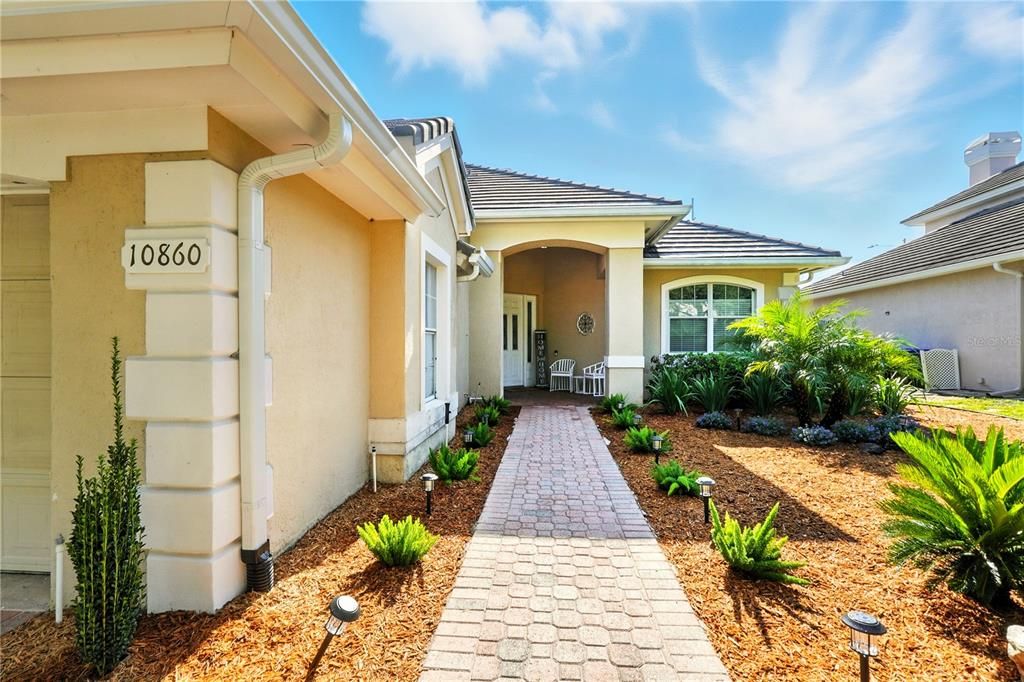 En Venta: $639,000 (3 camas, 2 baños, 1850 Pies cuadrados)