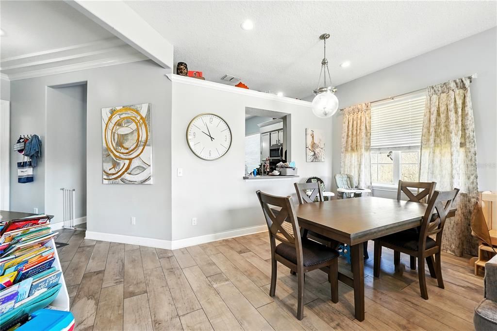 En Venta: $639,000 (3 camas, 2 baños, 1850 Pies cuadrados)