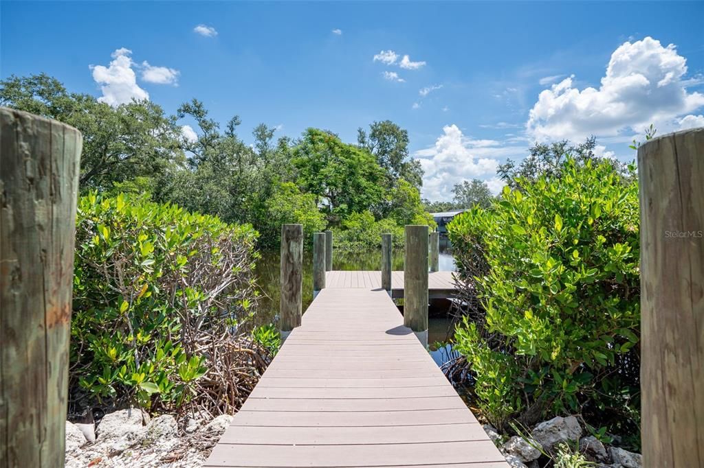 待售: $995,000 (4 贝兹, 2 浴室, 2267 平方英尺)