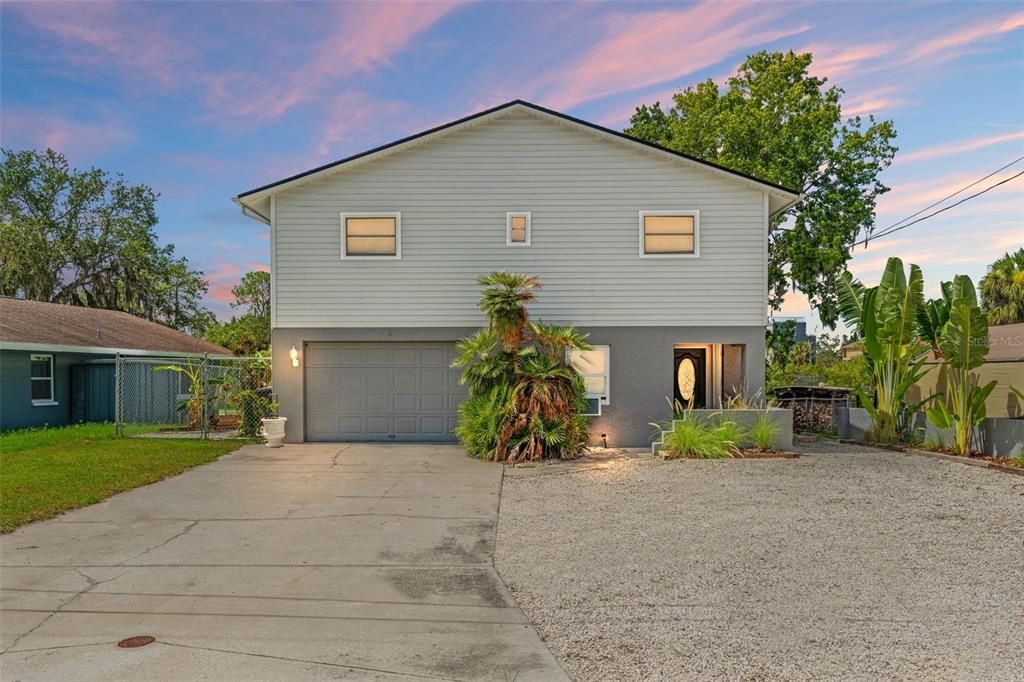 For Sale: $540,000 (3 beds, 2 baths, 1360 Square Feet)