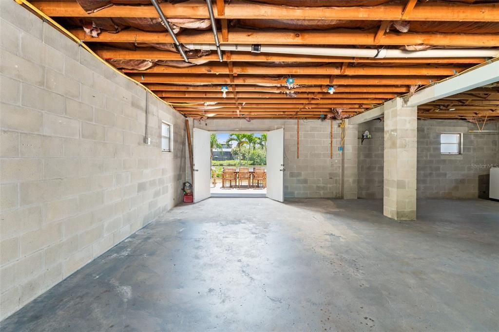 For Sale: $540,000 (3 beds, 2 baths, 1360 Square Feet)