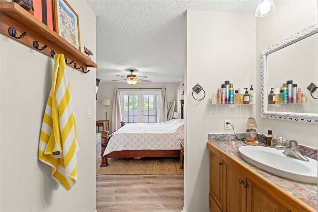 For Sale: $540,000 (3 beds, 2 baths, 1360 Square Feet)