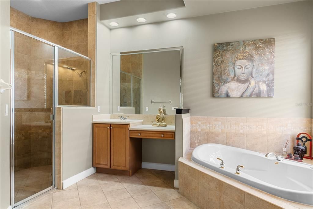 Под контрактом: $934,900 (4 спален, 3 ванн, 3938 Квадратных фут)