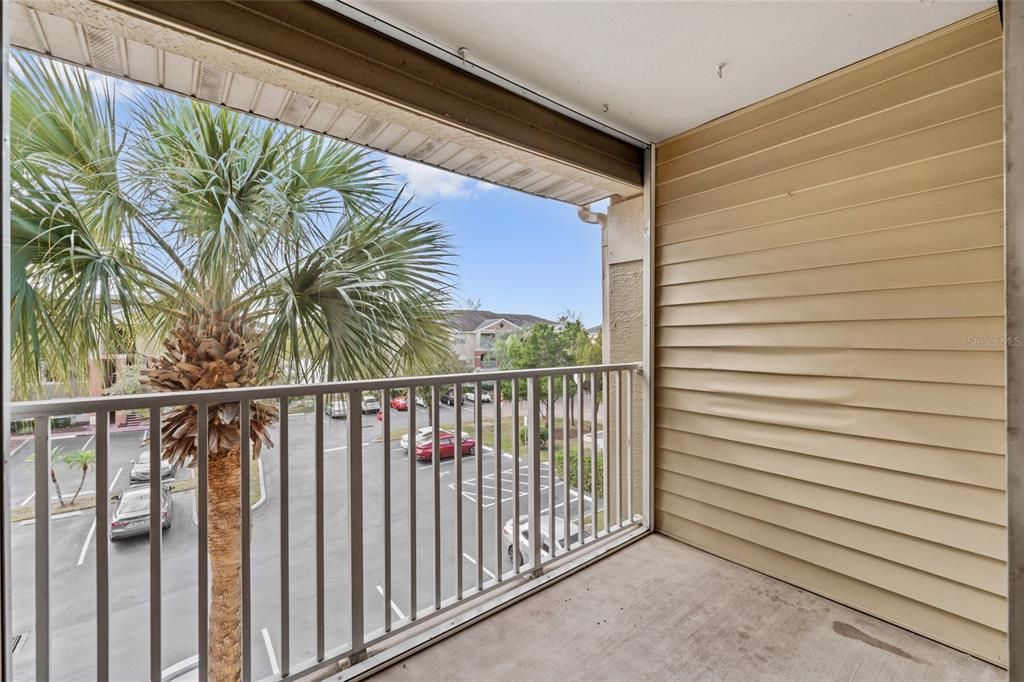 For Sale: $194,920 (2 beds, 1 baths, 871 Square Feet)