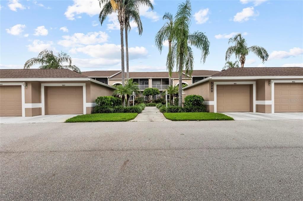 For Rent: $4,200 (2 beds, 2 baths, 1324 Square Feet)