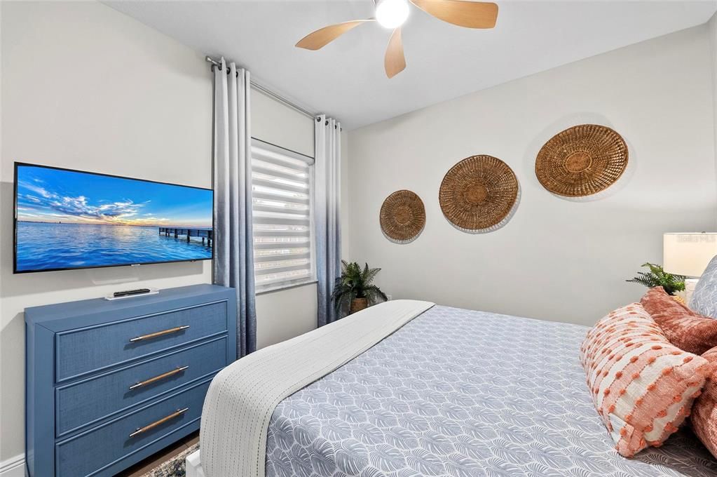 For Rent: $4,200 (2 beds, 2 baths, 1324 Square Feet)