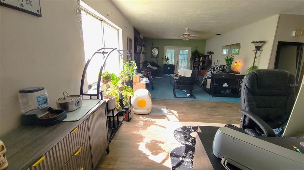 待售: $170,000 (2 贝兹, 1 浴室, 1120 平方英尺)