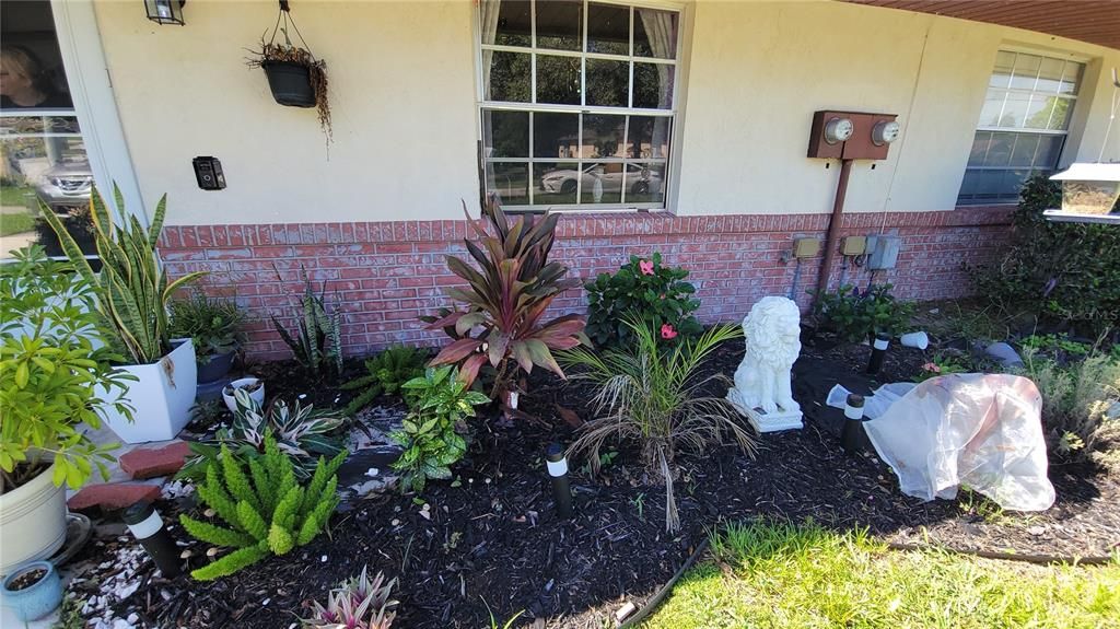 待售: $170,000 (2 贝兹, 1 浴室, 1120 平方英尺)