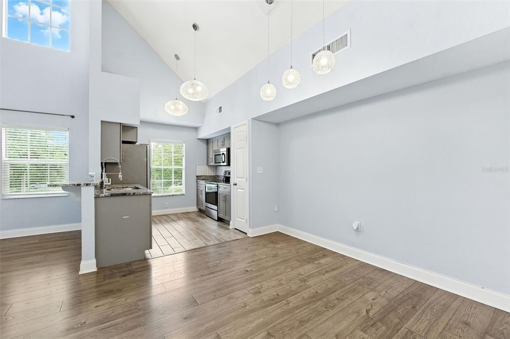 Activo con contrato: $219,000 (1 camas, 1 baños, 1132 Pies cuadrados)