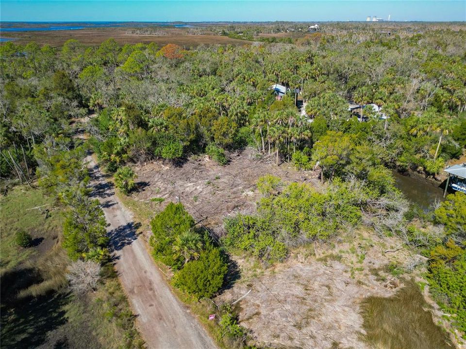 На продажу: $69,900 (0.17 acres)