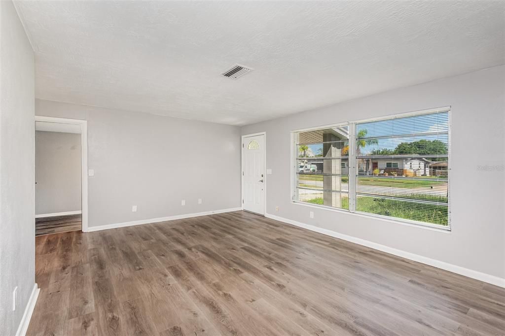 En Venta: $240,000 (3 camas, 1 baños, 1008 Pies cuadrados)