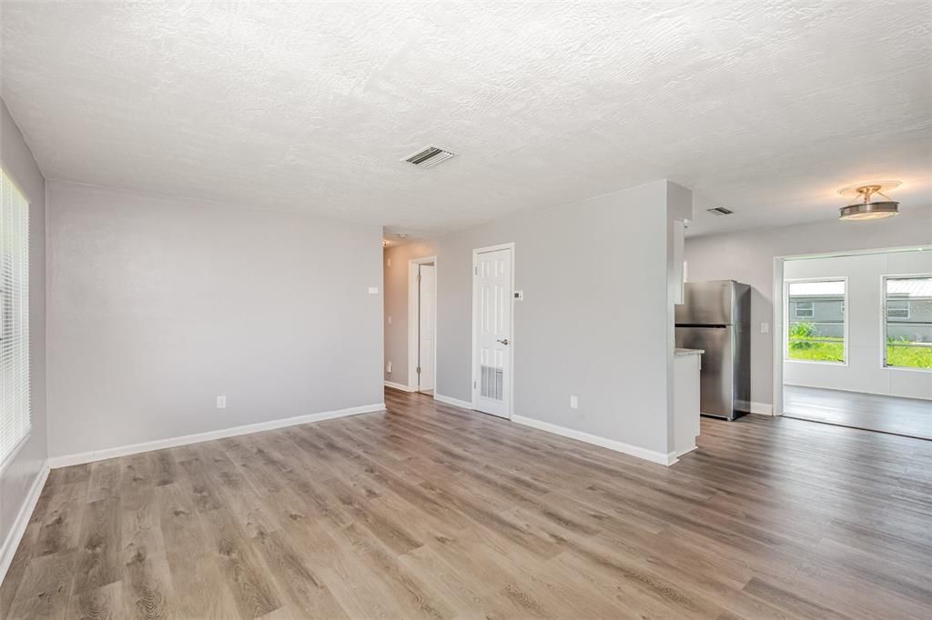 En Venta: $240,000 (3 camas, 1 baños, 1008 Pies cuadrados)