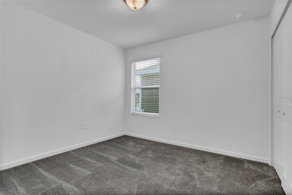 For Rent: $2,250 (5 beds, 2 baths, 2210 Square Feet)