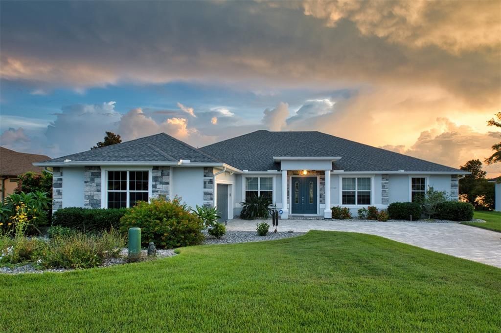 待售: $980,000 (3 贝兹, 2 浴室, 3128 平方英尺)