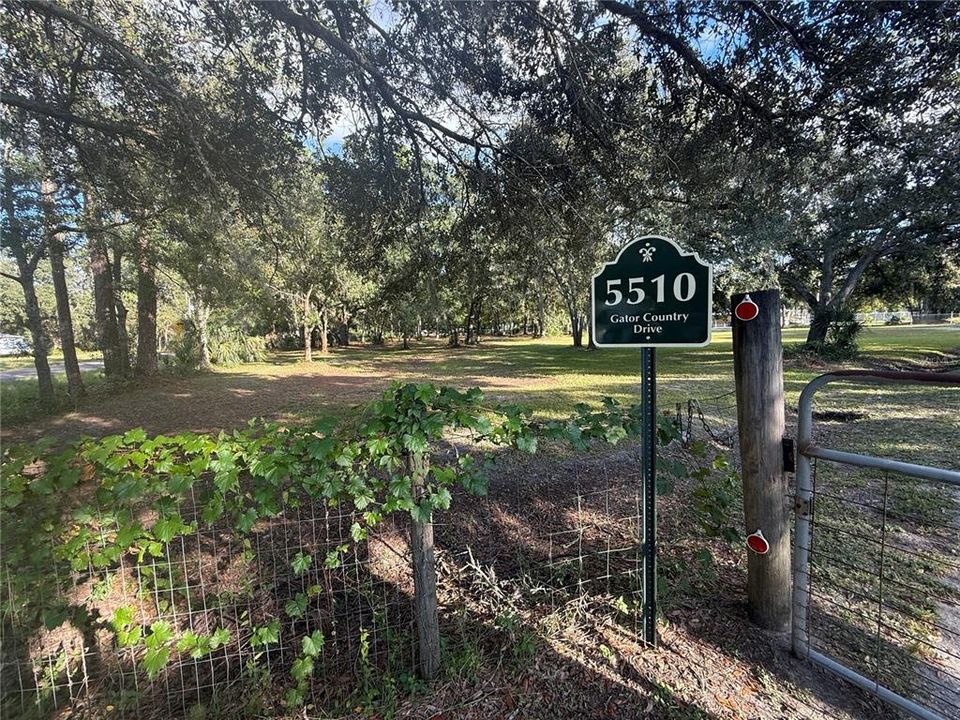 待售: $359,900 (4 贝兹, 2 浴室, 1512 平方英尺)