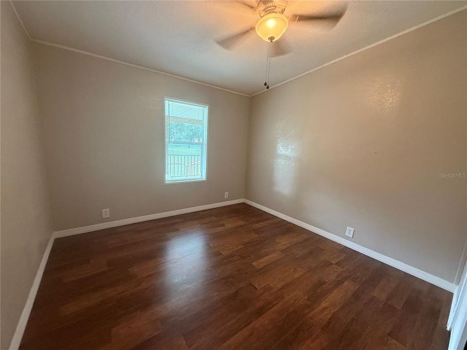 待售: $359,900 (4 贝兹, 2 浴室, 1512 平方英尺)